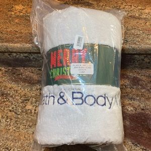 Bath & Body Works, 50” x 60” Blanket, New - Never Opened - in Mfg Sealed Bag